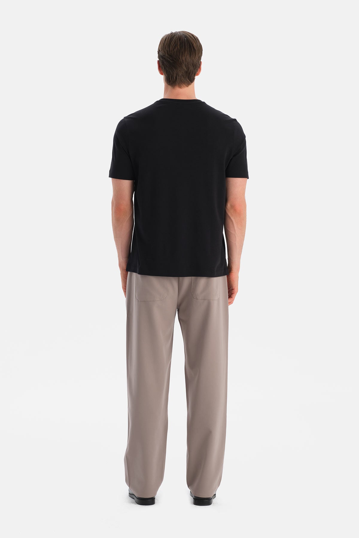 Siyah Bis Yaka Kısa Kollu Regular Tişört