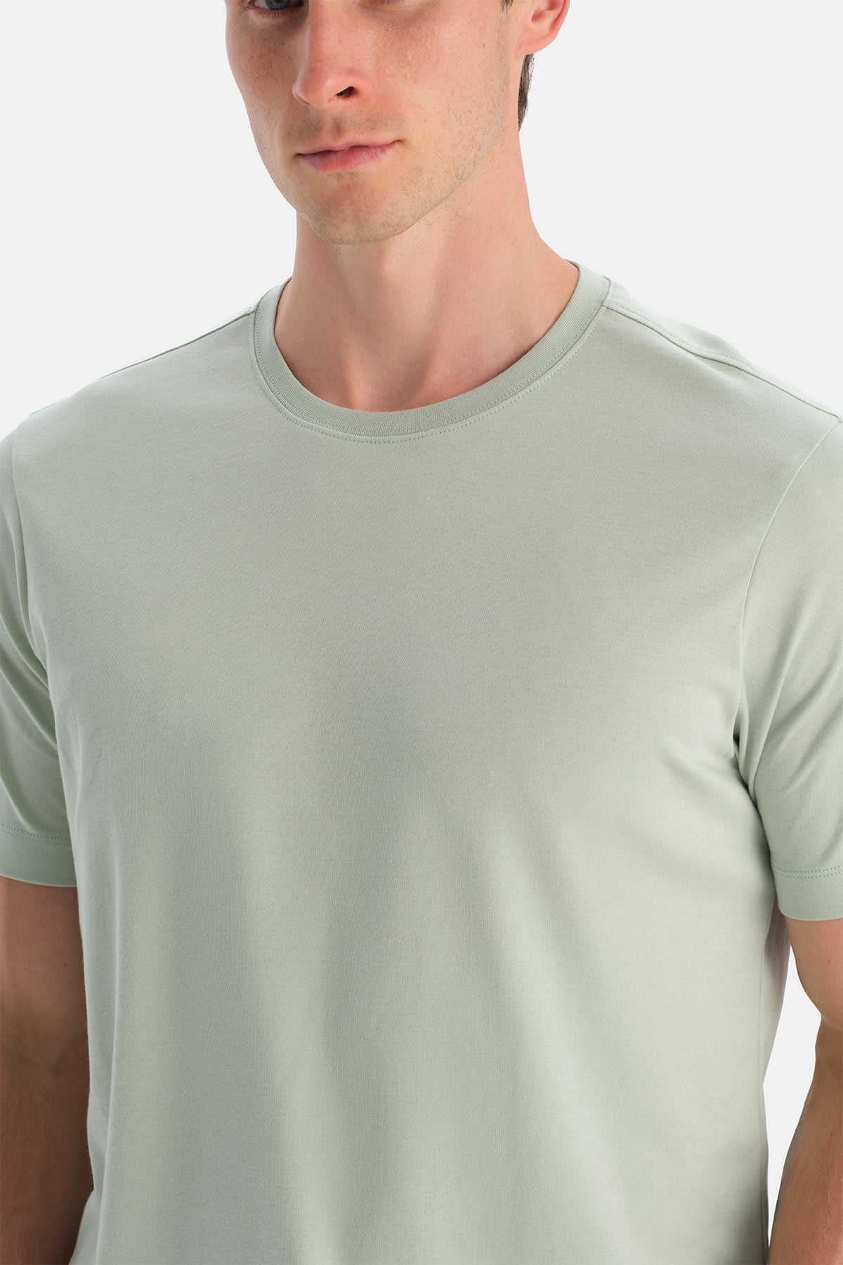 Mint Yeşili Bis Yaka Kısa Kollu Regular Tişört