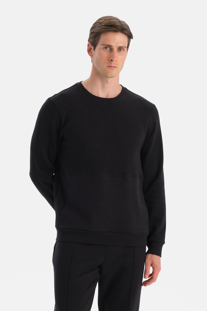 Siyah Bis Yaka Cepli Sweatshirt