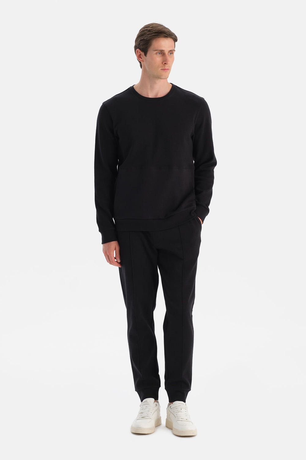 Siyah Bis Yaka Cepli Sweatshirt