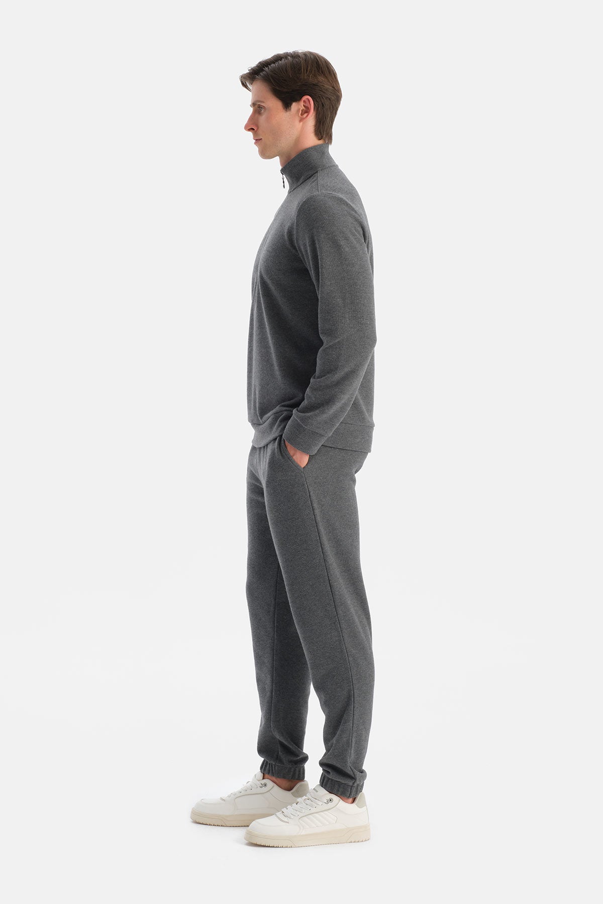 Gri Yarım Fermuarlı Sweatshirt