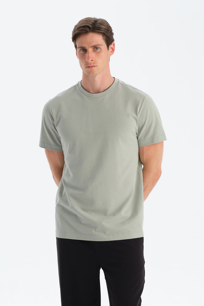 Mint Yeşili Yakası Biyeli Kısa Kollu Regular Tişört