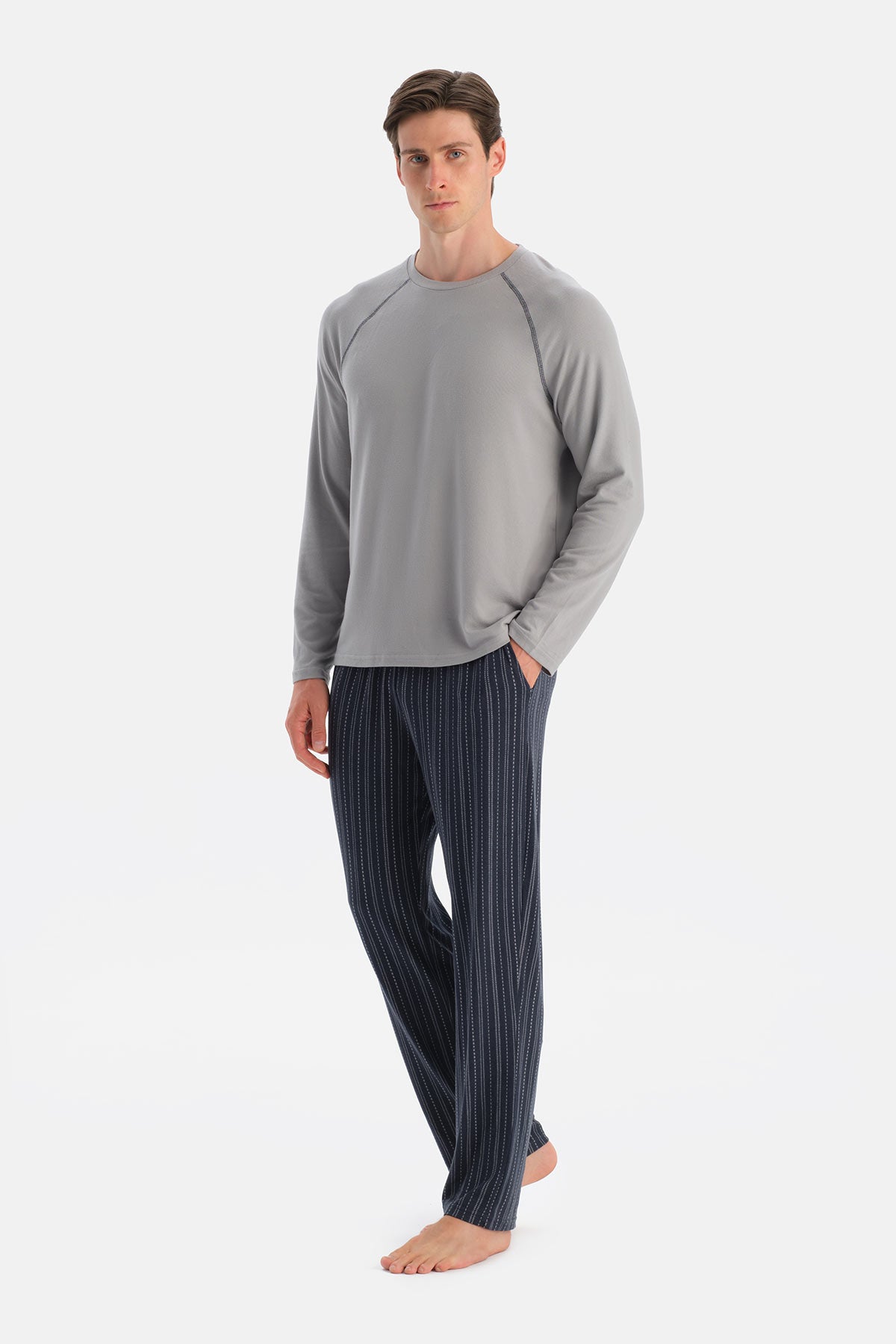 Gri Bisiklet Yaka Termal Tişört Pantolon Pijama Takımı