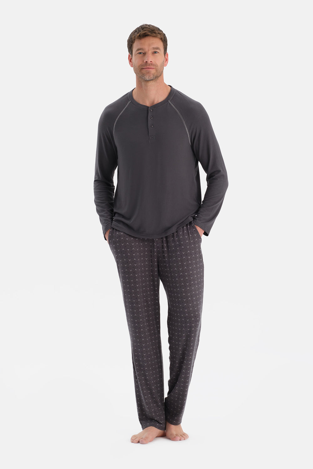 Antrasıt Dikiş Detaylı Ve Patlı Termal Tişört Pantolon Pijama Takımı