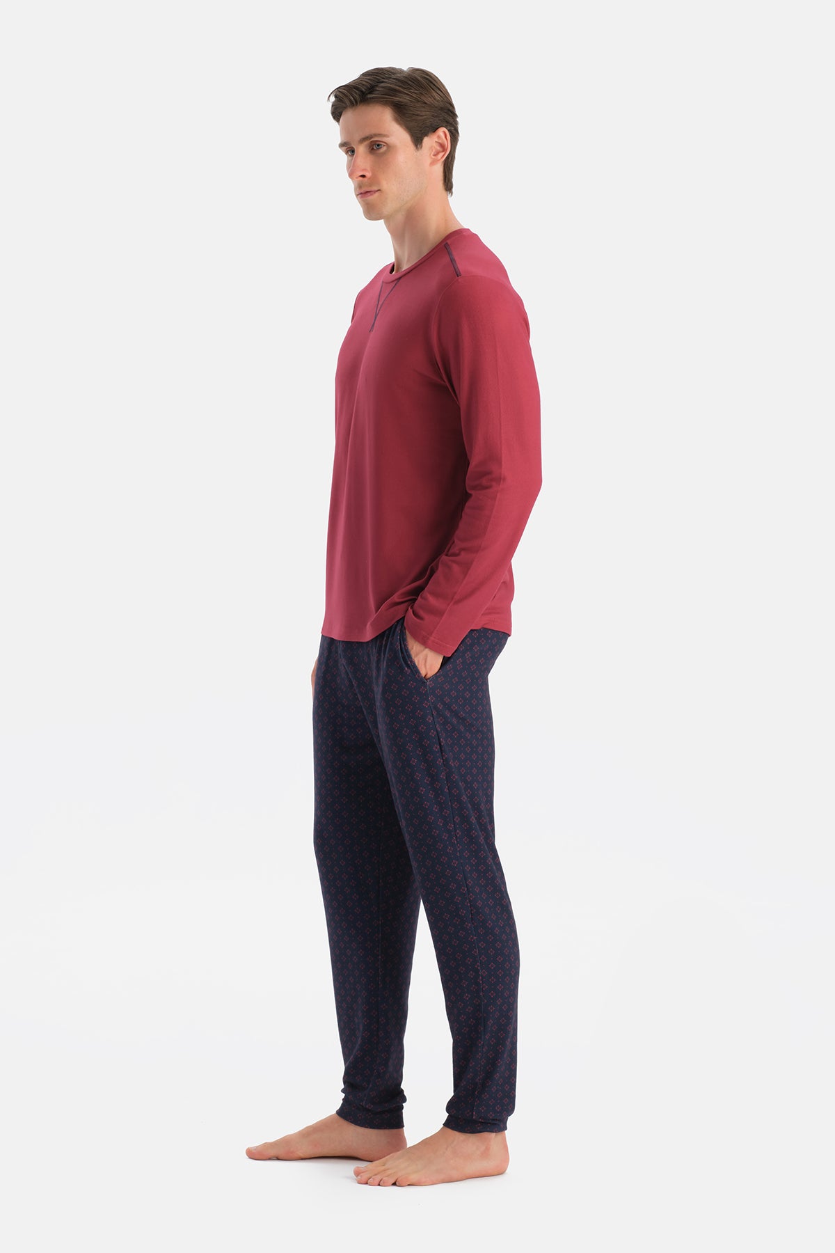 Kırmızı Dikiş Detaylı Uzun Kollu Termal Tişört Pantolon Pijama Takımı