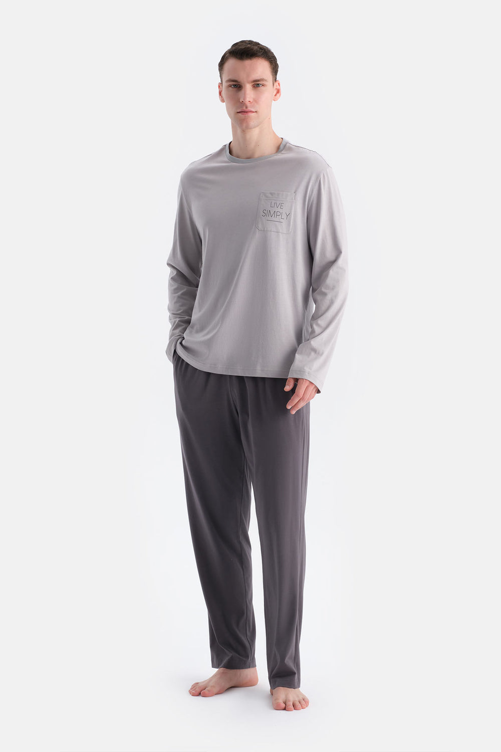 Gri Cepli Tişört Pantolon Takım