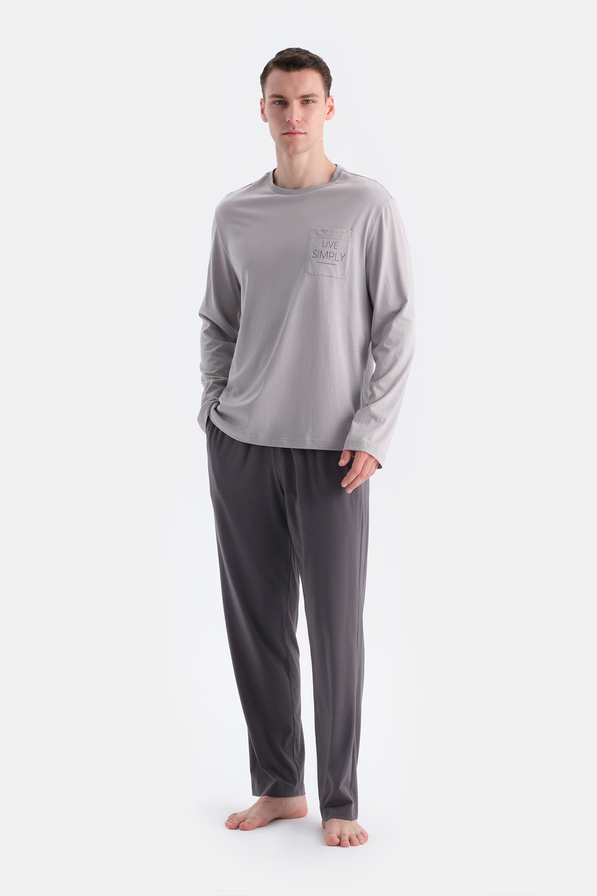Gri Cepli Tişört Pantolon Takım
