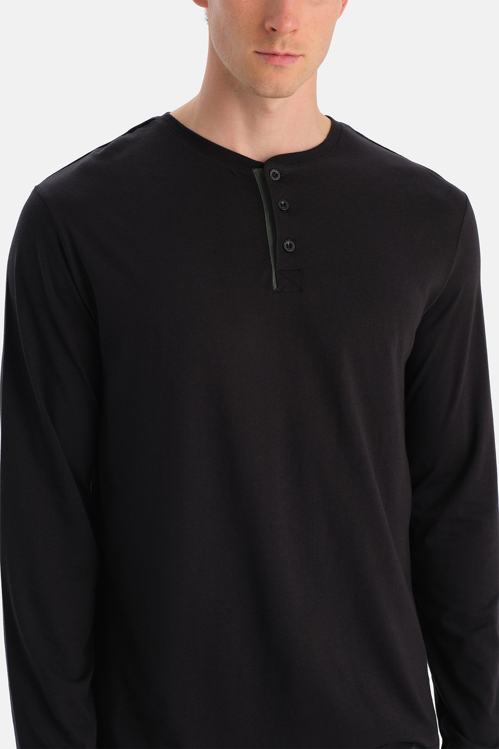 Siyah Uzun Kollu Patlı Tişört Pantolon Takım