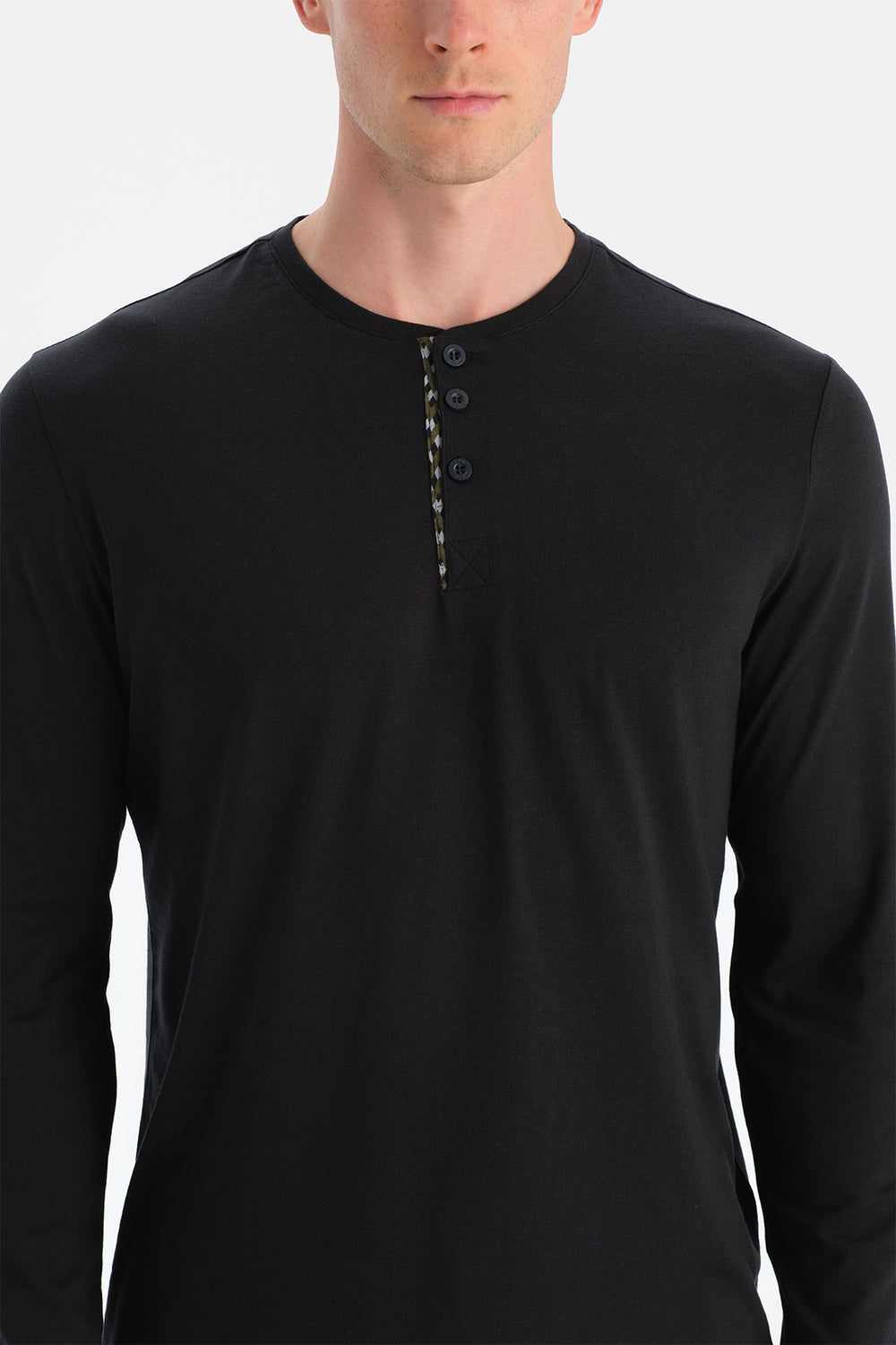 Siyah Uzun Kollu Patlı Tişört Pantolon Takım