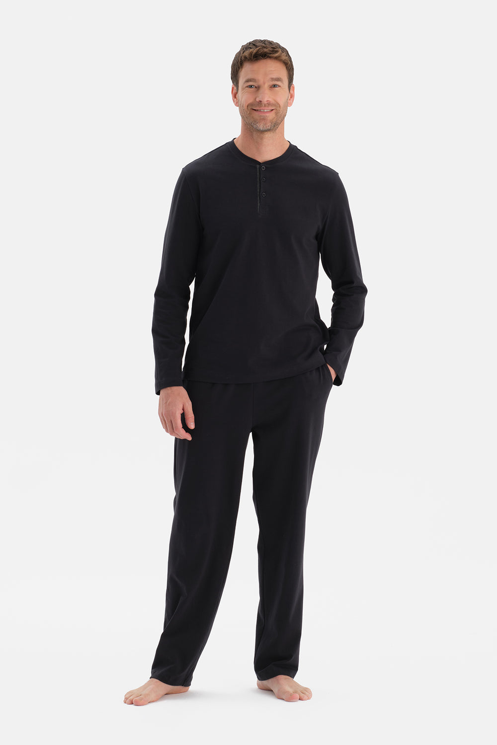 Siyah Uzun Kollu Patlı Tişört Pantolon Takım