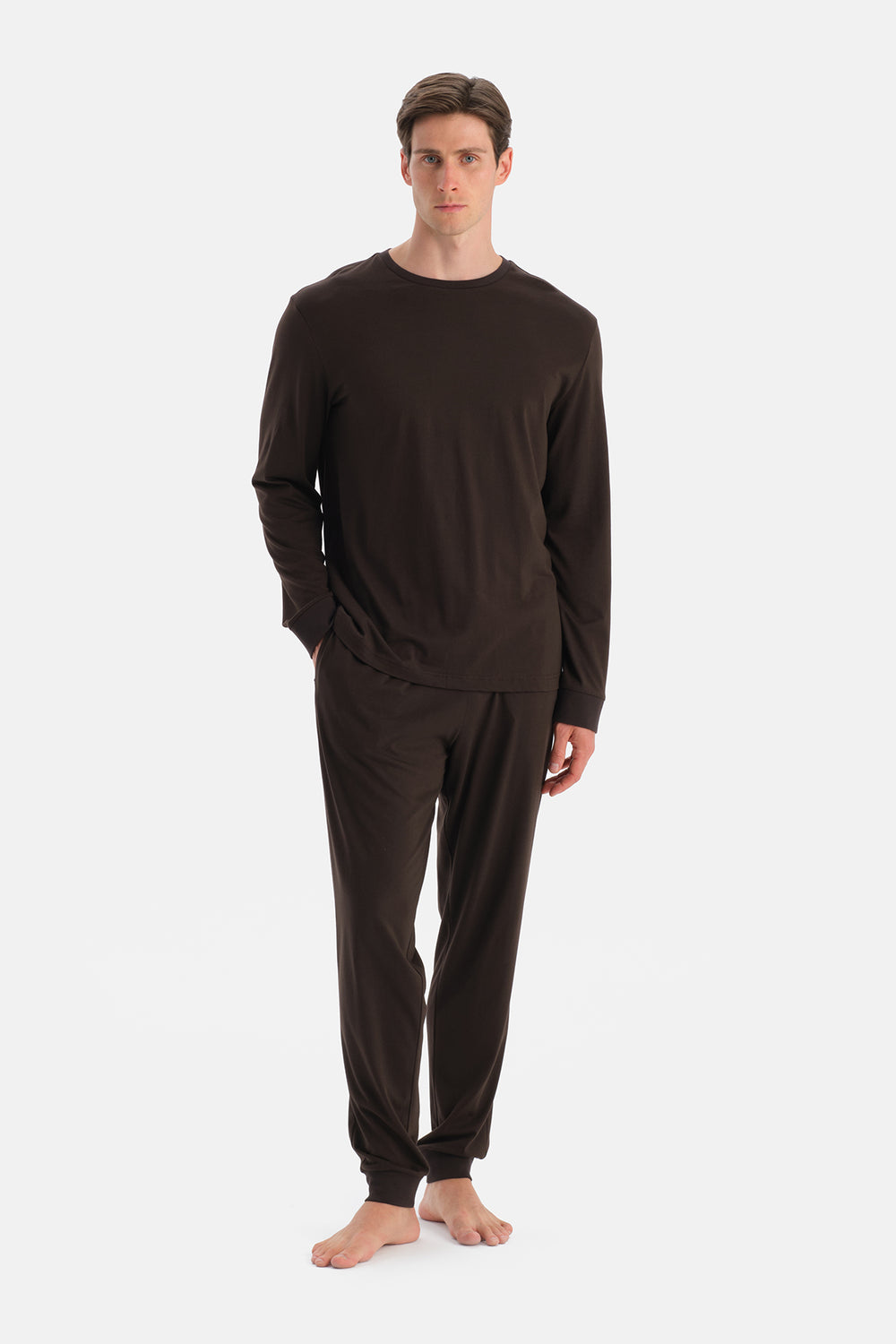 Koyu Kahve Travel Tişört Pantolon Pijama Seti