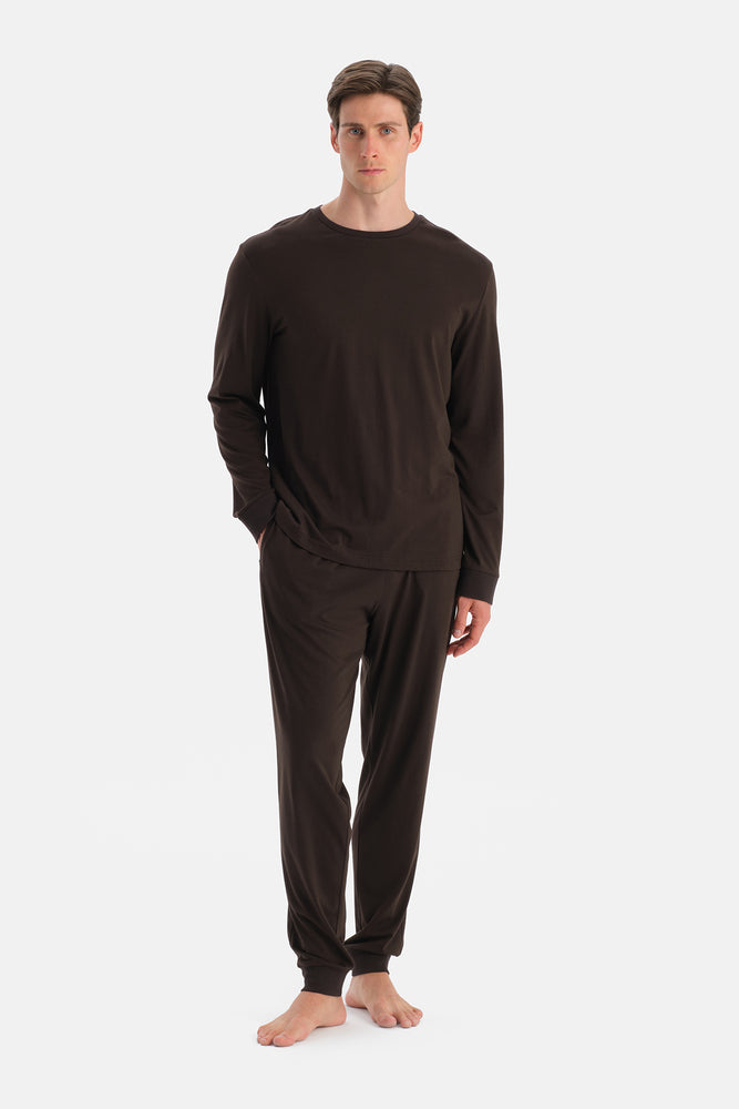 Koyu Kahve Travel Tişört Pantolon Pijama Seti