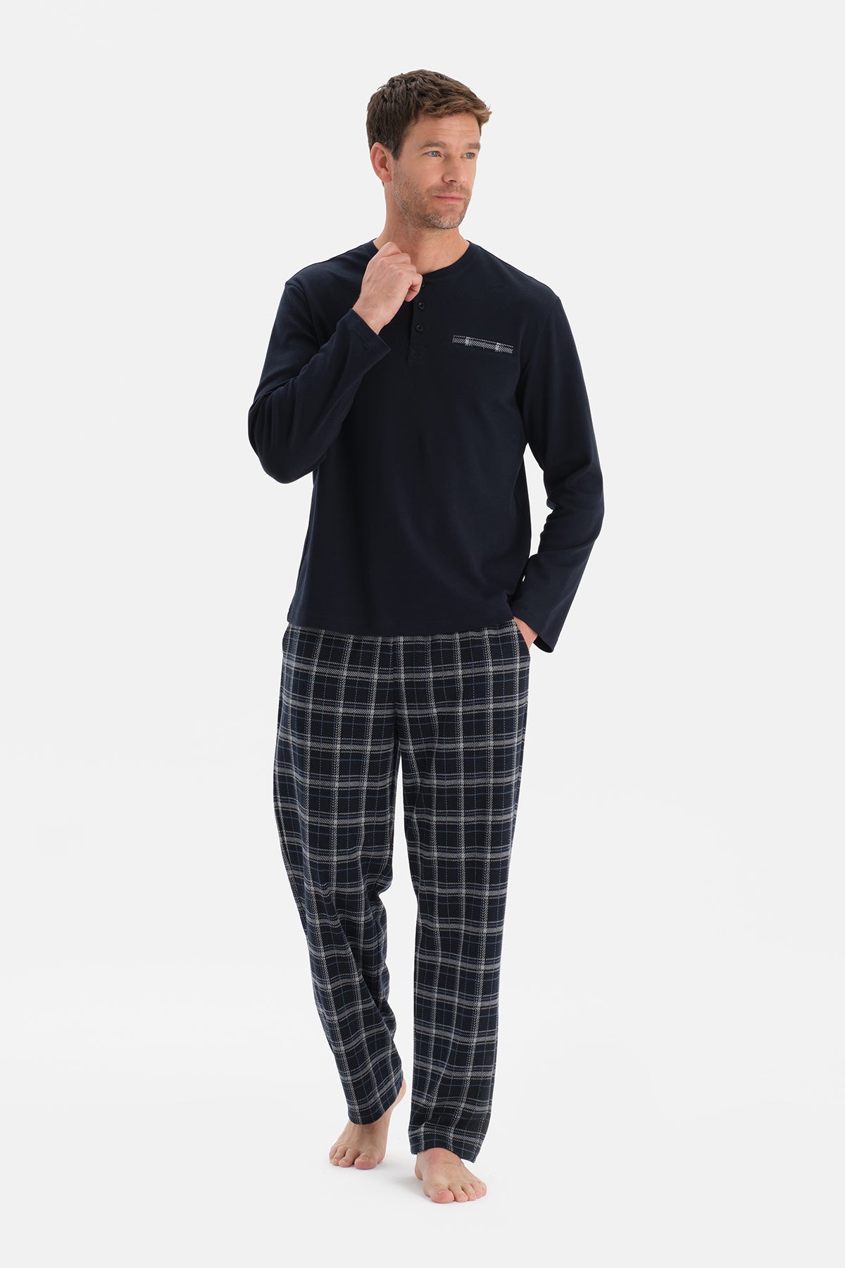 Lacivert Uzun Kollu Pat Ve Cep Detaylı Pijama Takım