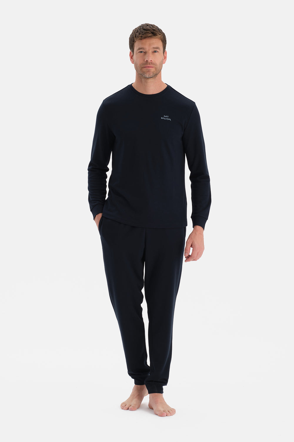 Lacivert Nakış Detaylı Tişört Pantolon Takım