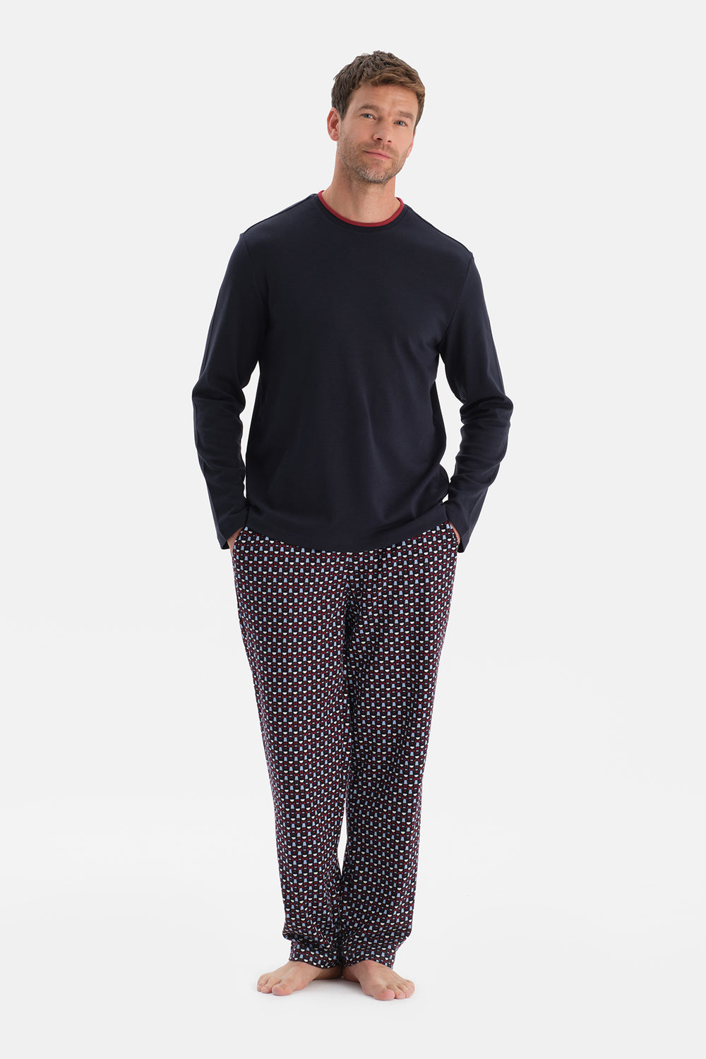 Lacivert Yaka Detaylı Tişört Pantolon Takım