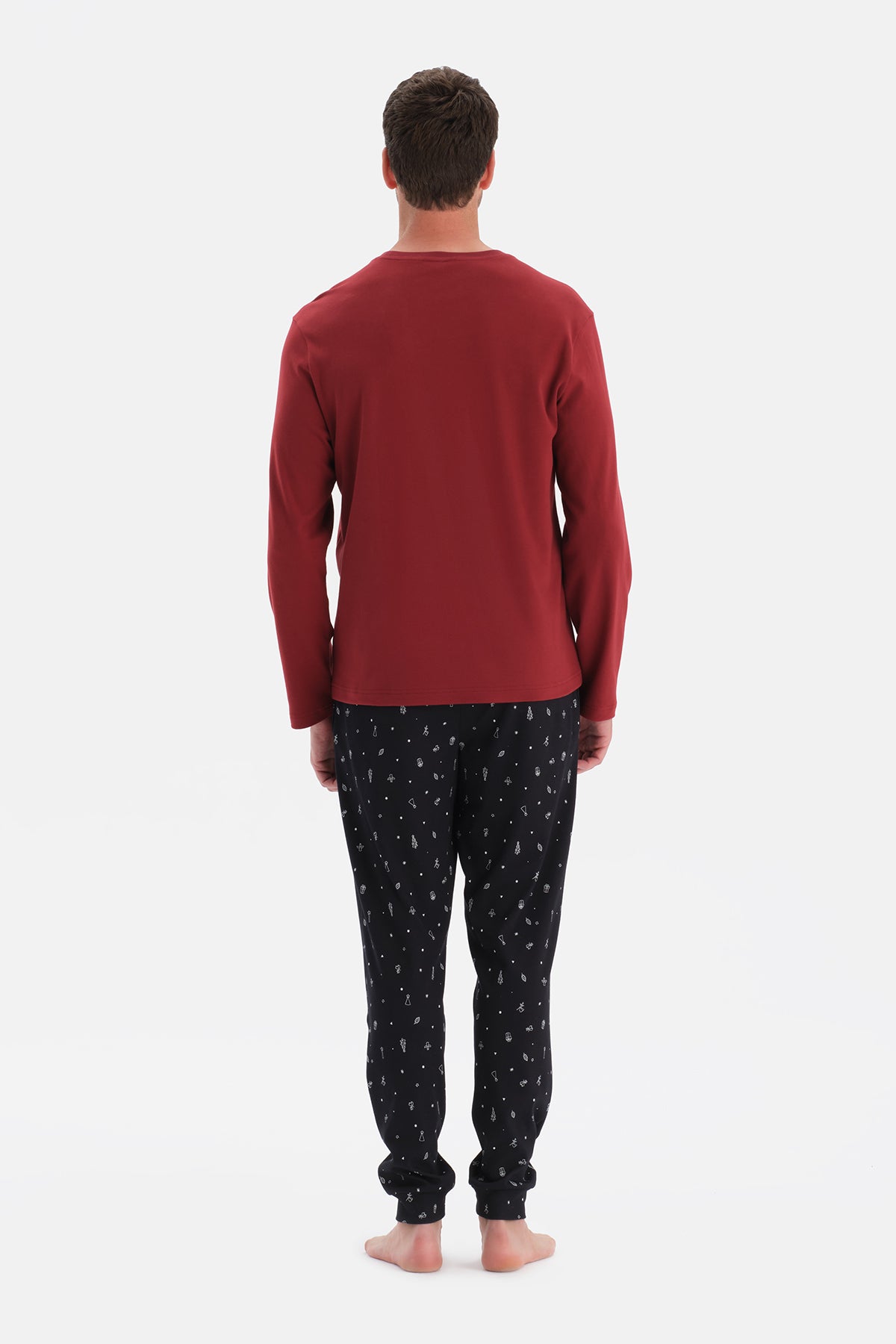 Kırmızı Cep Detaylı Tişört Pantolon Takım