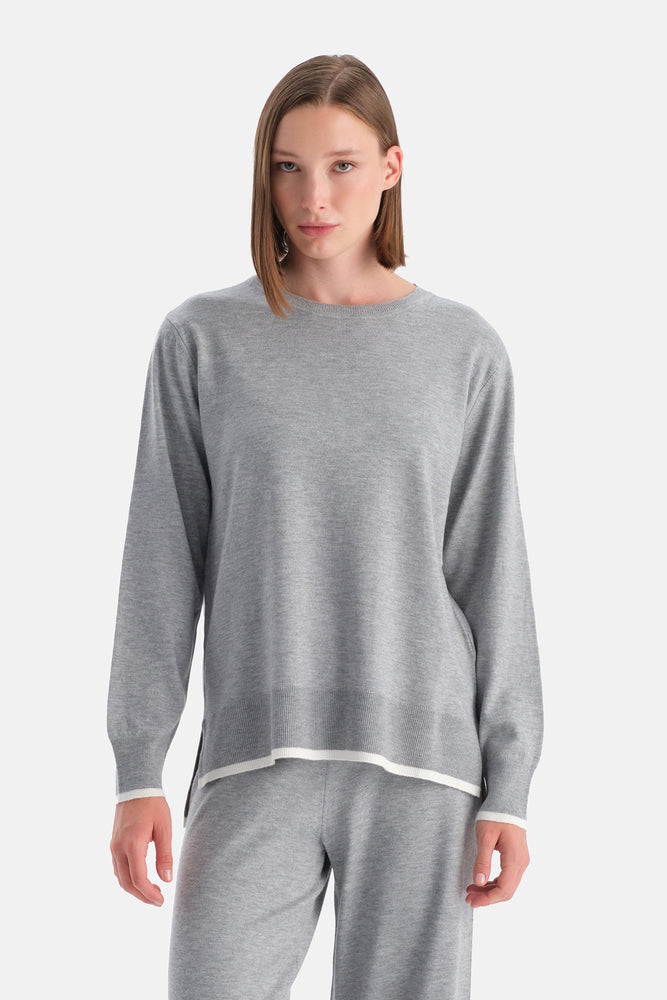 Gri Melanj Travel Biye Detaylı Sweatshirt