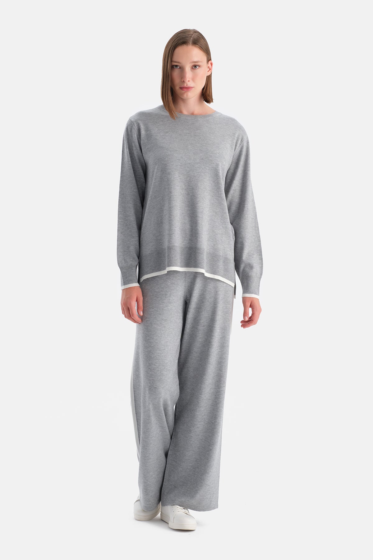 Gri Melanj Travel Biye Detaylı Sweatshirt