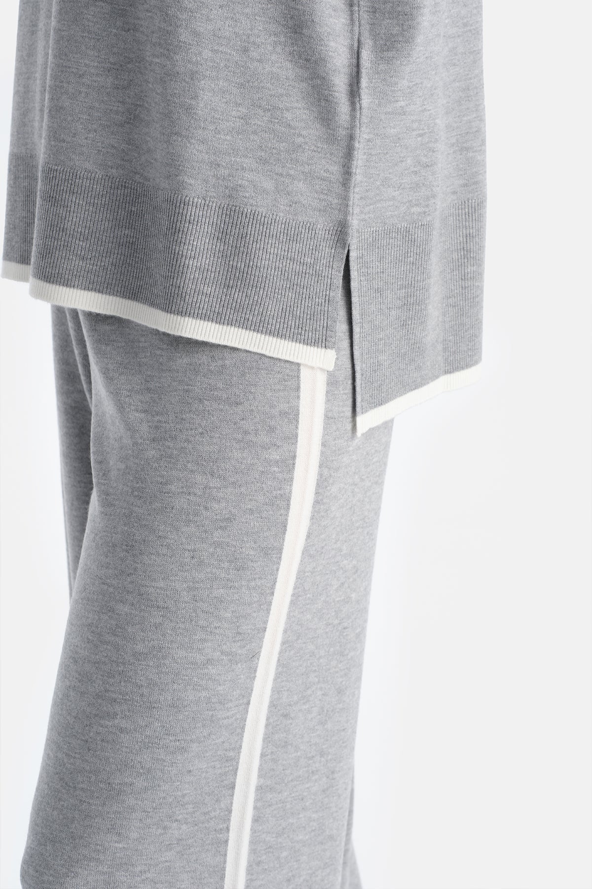 Gri Melanj Travel Biye Detaylı Sweatshirt