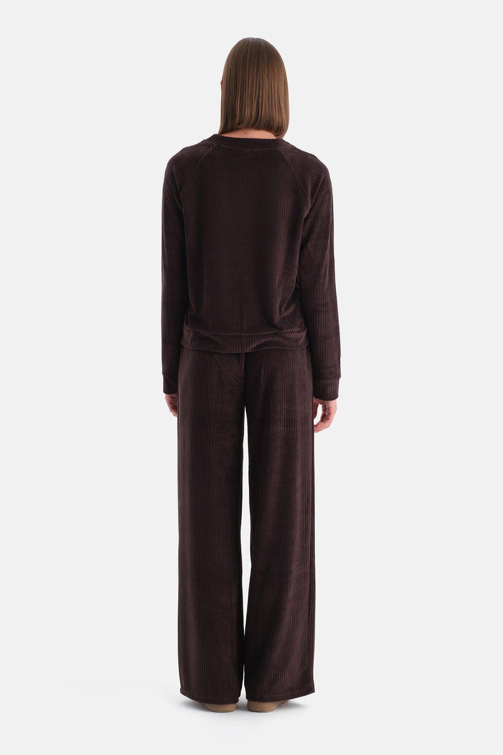 Koyu Kahve V Yaka Uzun Kollu Kadife Sweatshirt