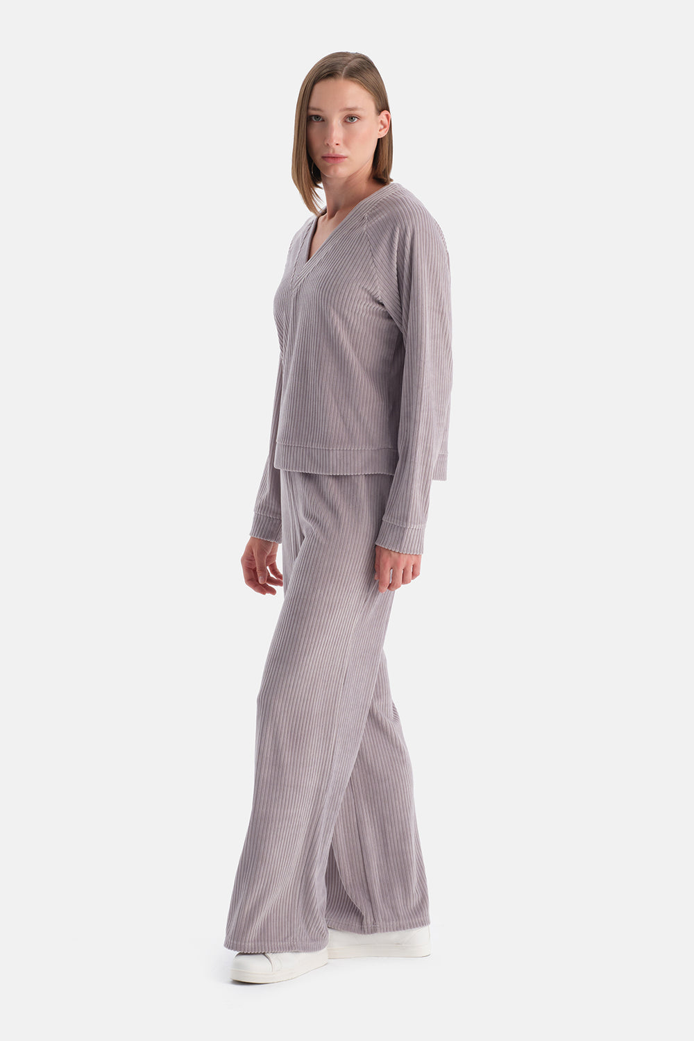 Açık Lila V Yaka Uzun Kollu Kadife Sweatshirt