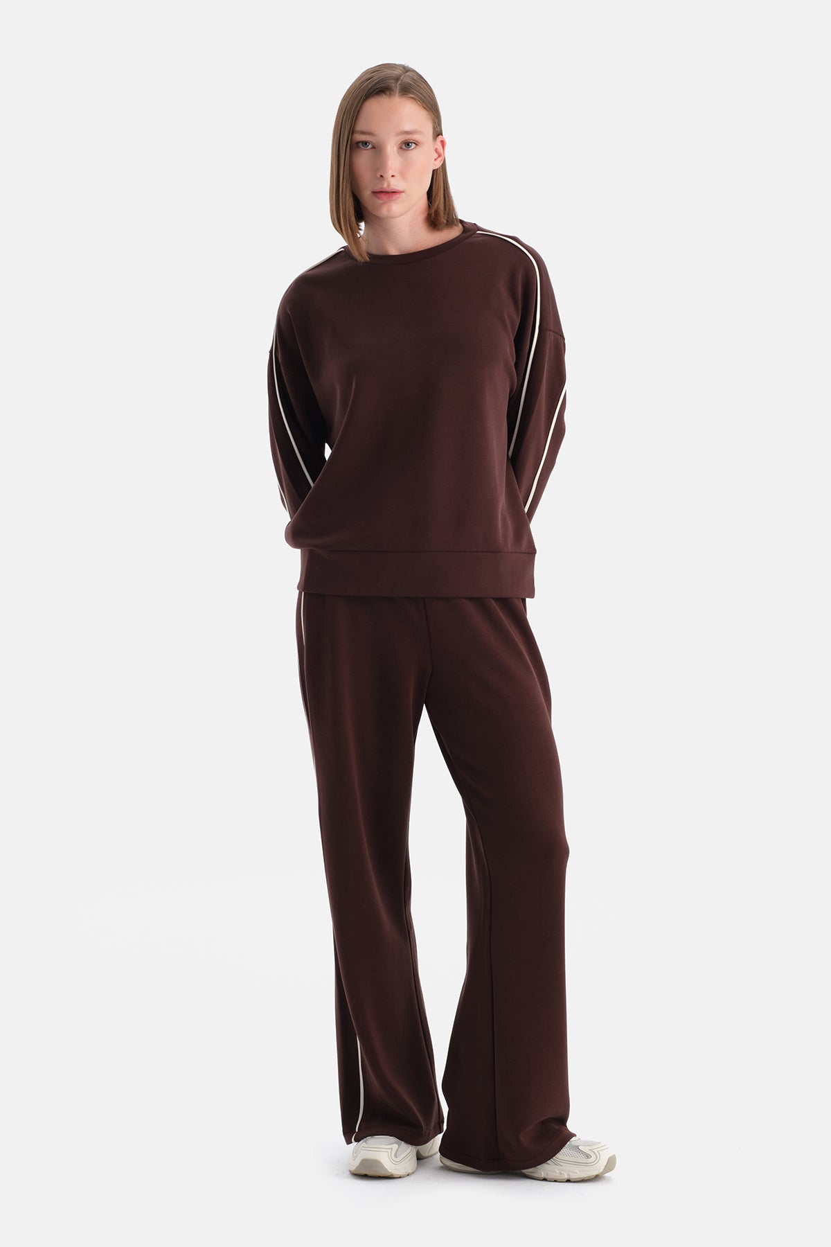 Kahverengi Kadın Modal Biye Detaylı Sweatshirt