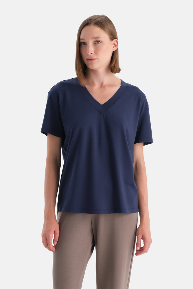 Lacivert V Yaka Kısa Kollu Tişört