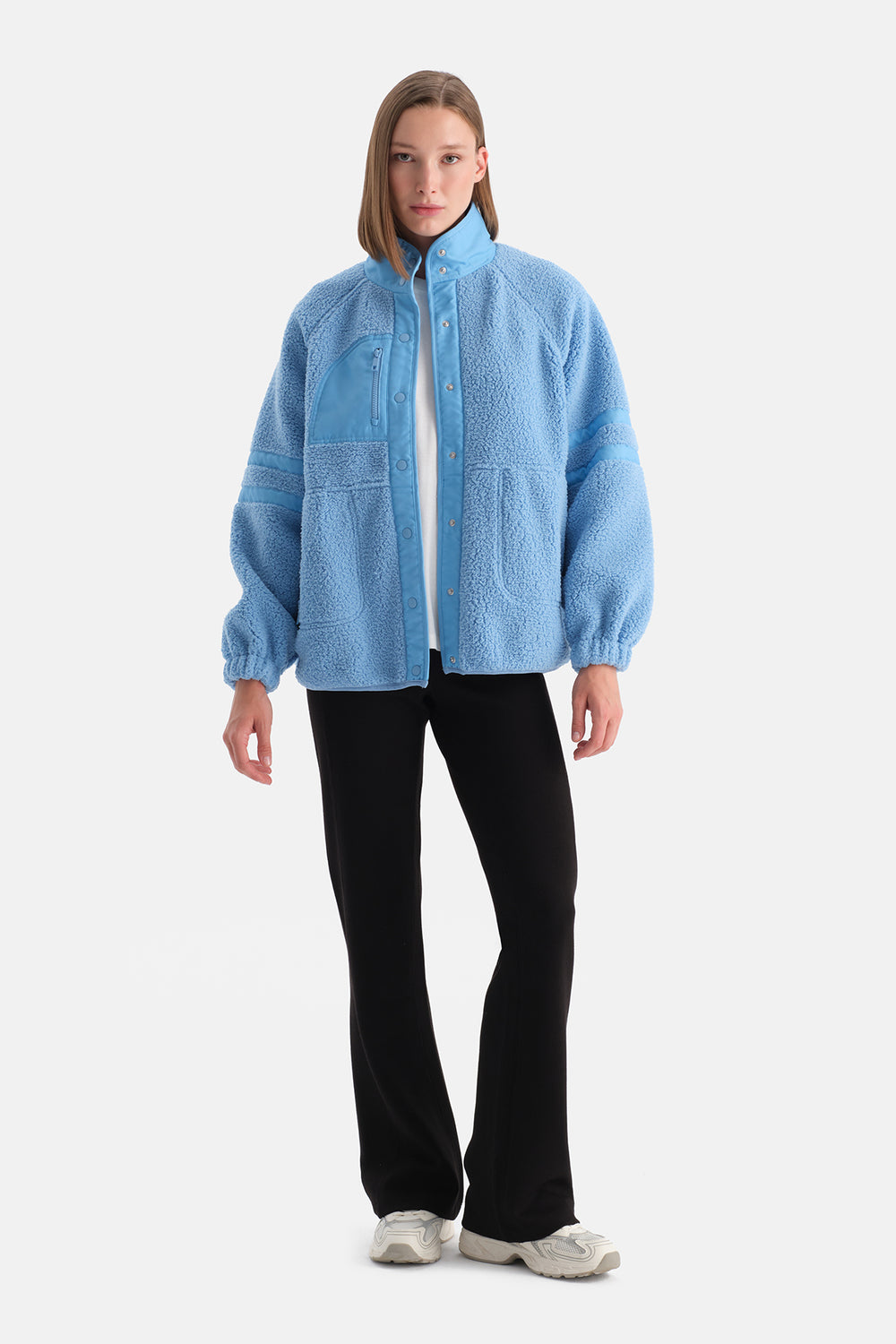 Açık Mavi Kadın Ön Cepli Çıtçıtlı Mont