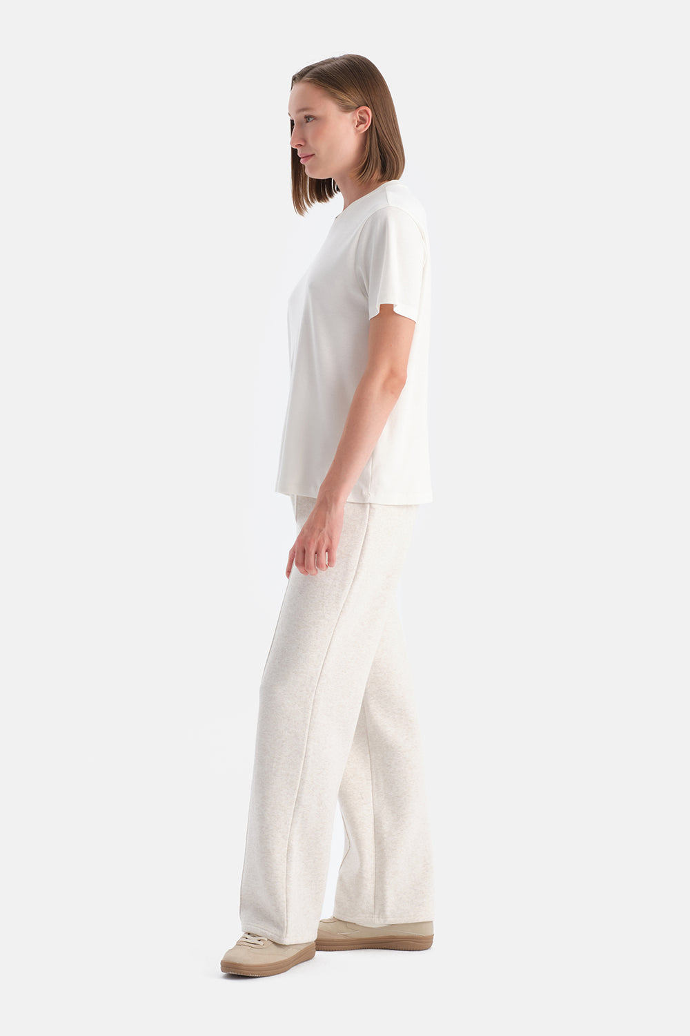 Ekru Bis Yaka Merserize Kısa Kollu Tişört