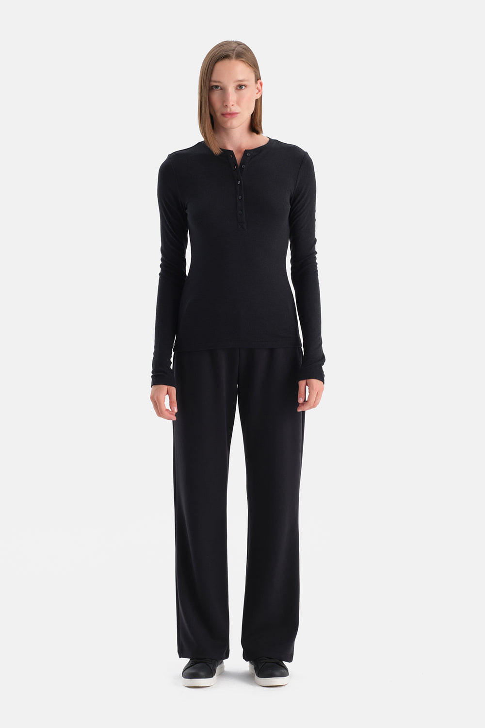 Siyah Yarım Düğmeli Kaşmir Modal Uzun Kollu Tişört