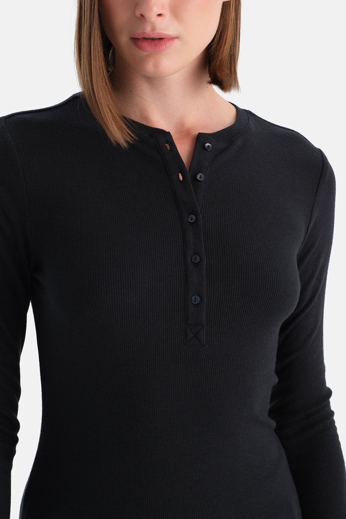 YARIM DÜĞMELİ KAŞMİR MODAL UZUN KOLLU TİŞÖRT