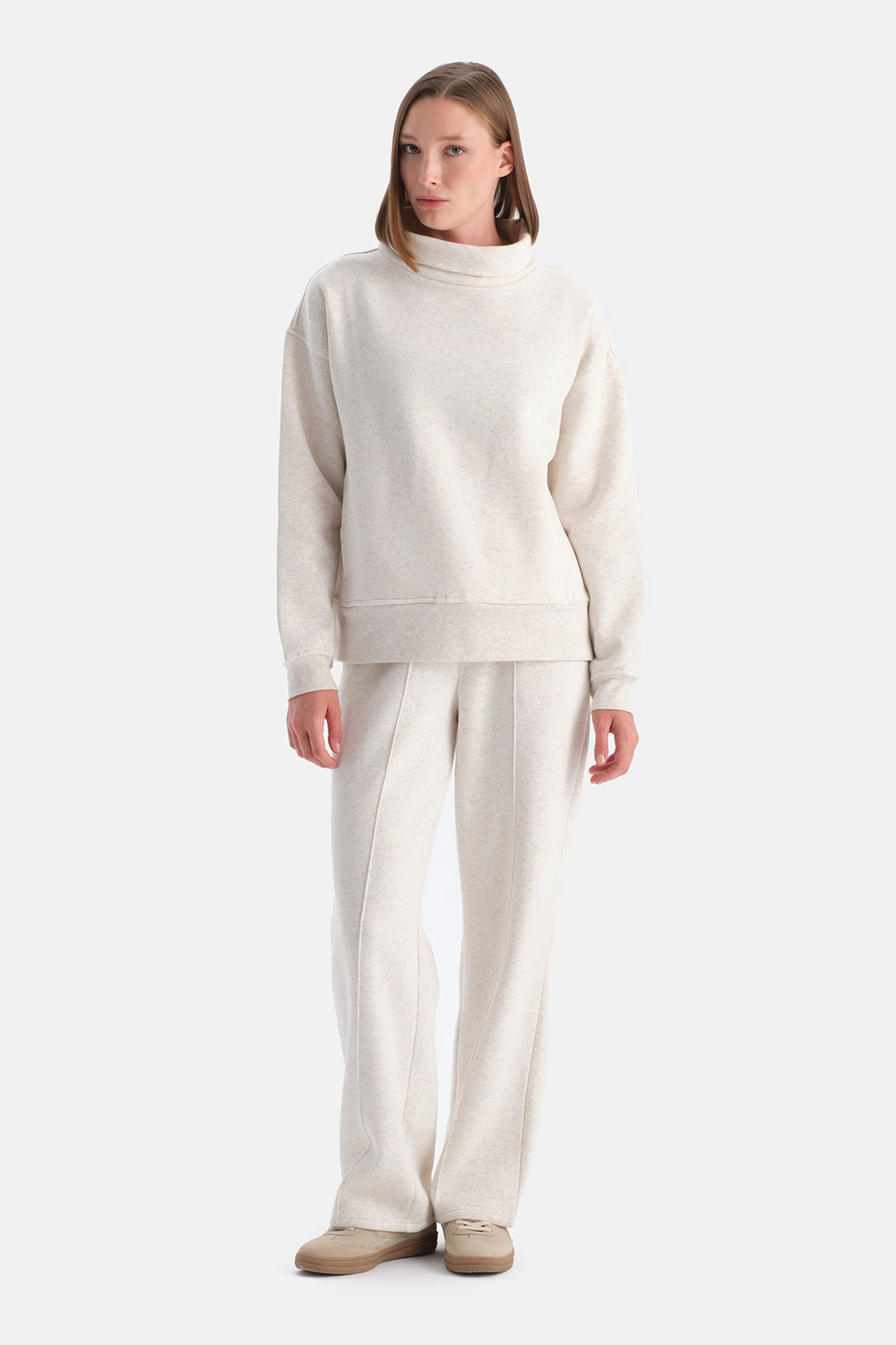 Ekru Melanj Travel Dik Yaka Üç İplik Sweatshirt