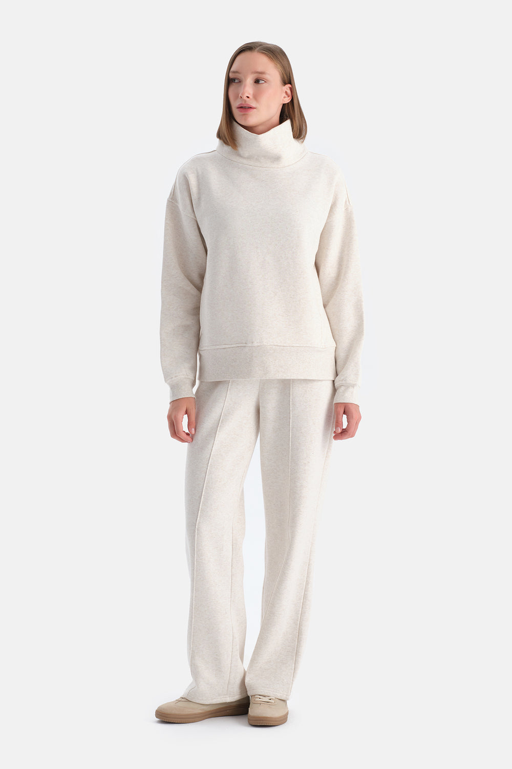 Ekru Melanj Travel Dik Yaka Üç İplik Sweatshirt