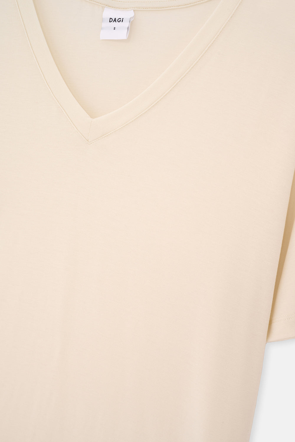 Ekru Kadın V Yaka Tişört