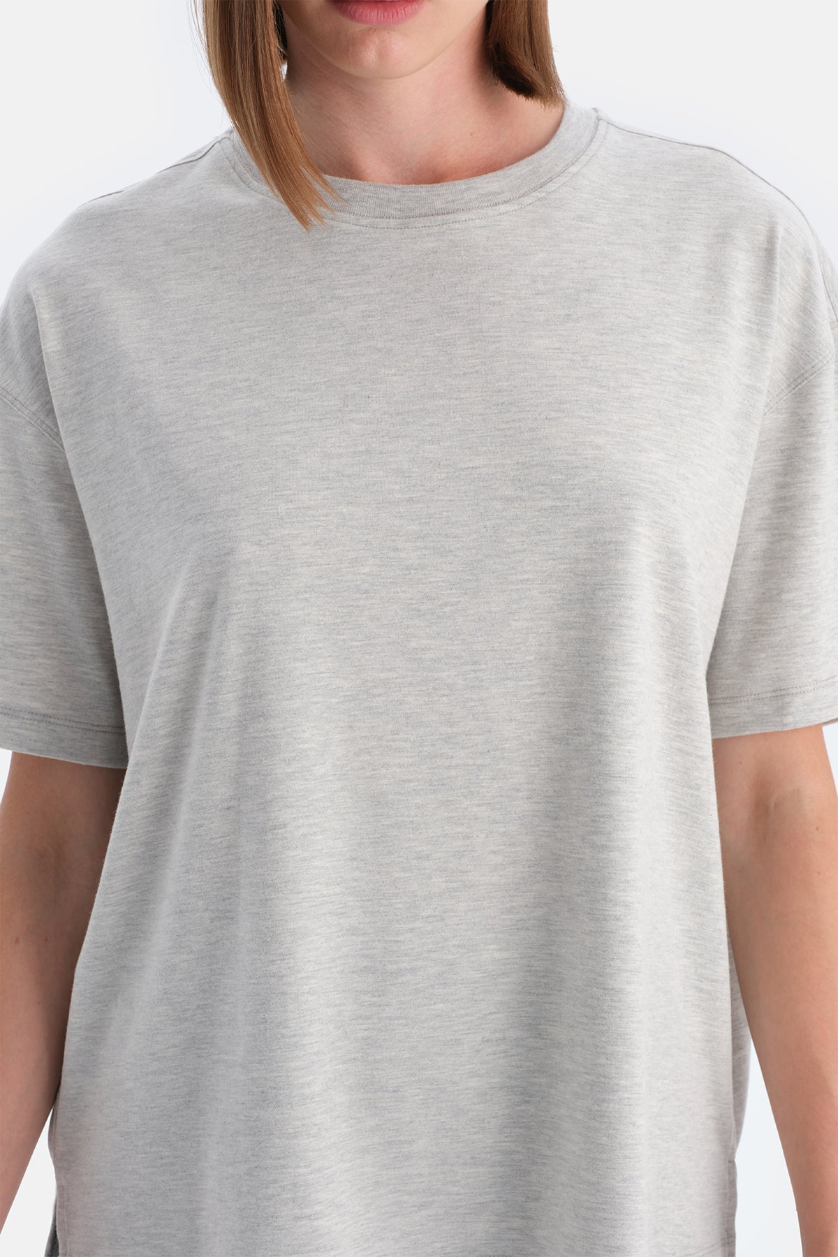 Gri Melanj Kadın Bisiklet Yaka Tişört