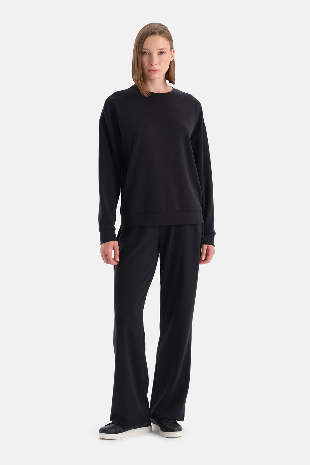 Siyah Bol Paça Basic Modal Pantolon