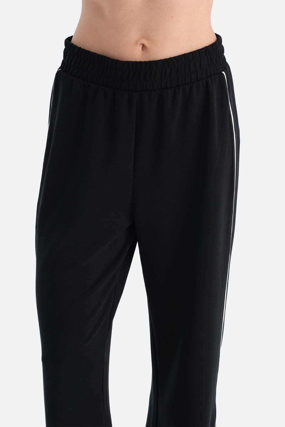 Siyah Kadın Modal Çift Biye Detaylı Eşofman Altı