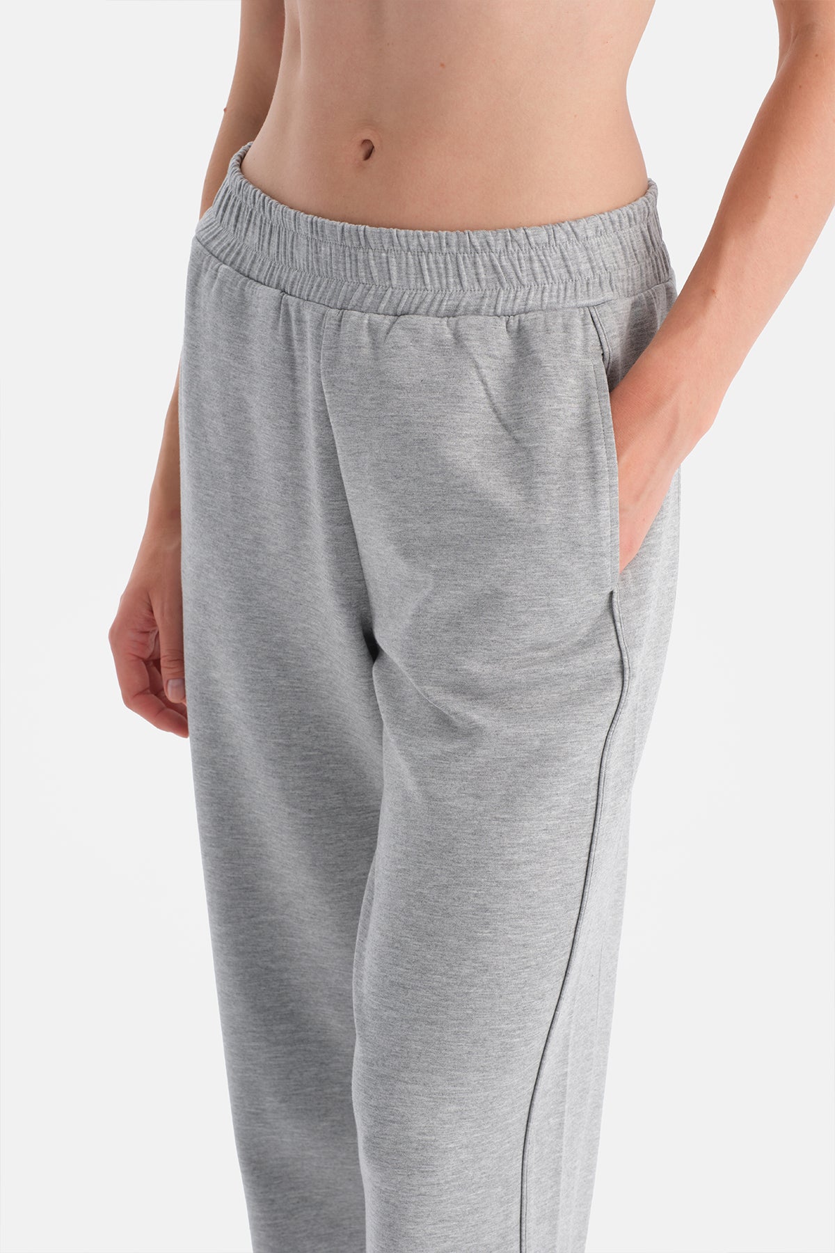 Gri Melanj Yan Şerit Detaylı Bol Paça Pantolon