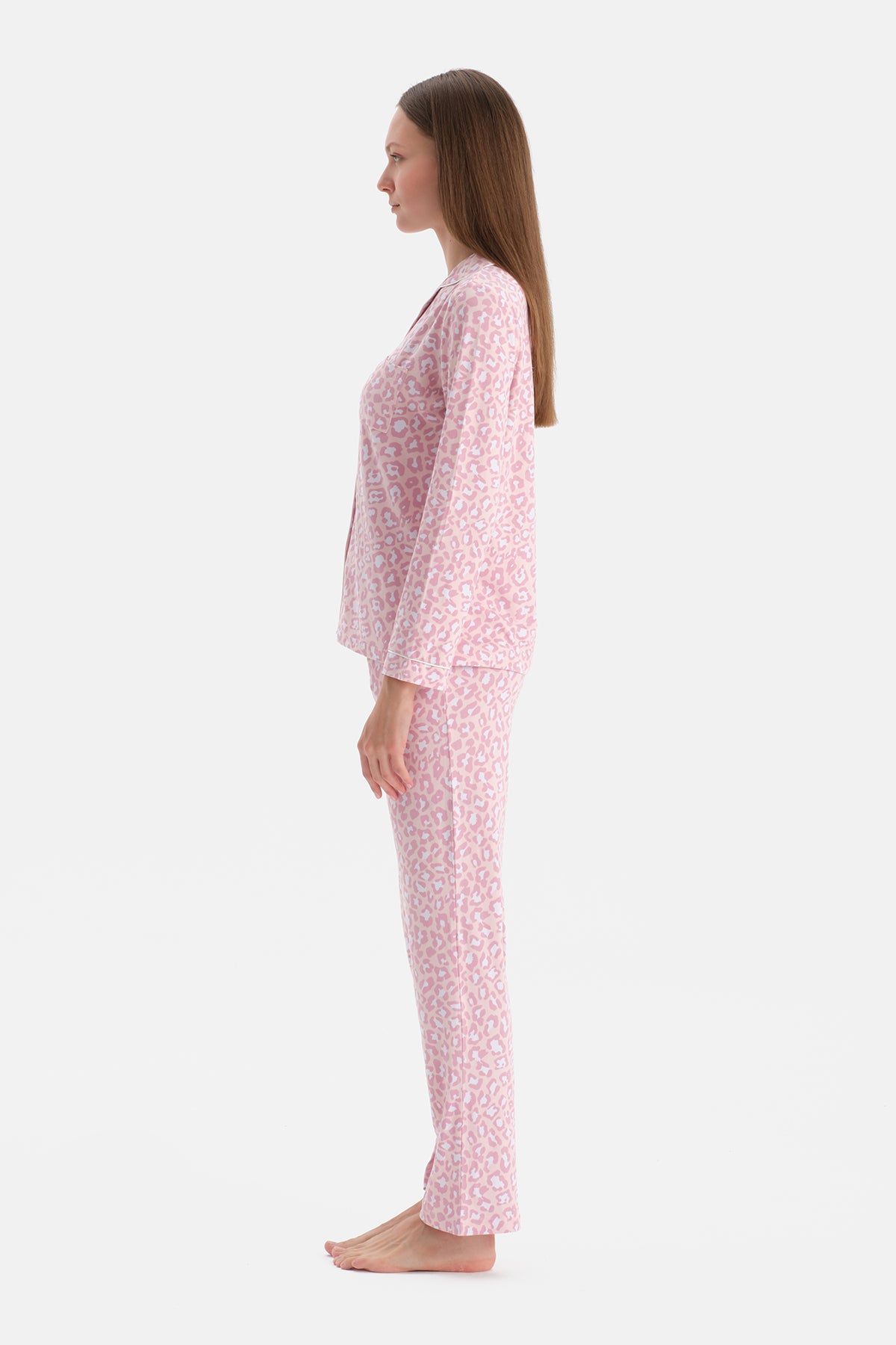 Açık Pembe Leopar Desenli Termal Pijama Takımı