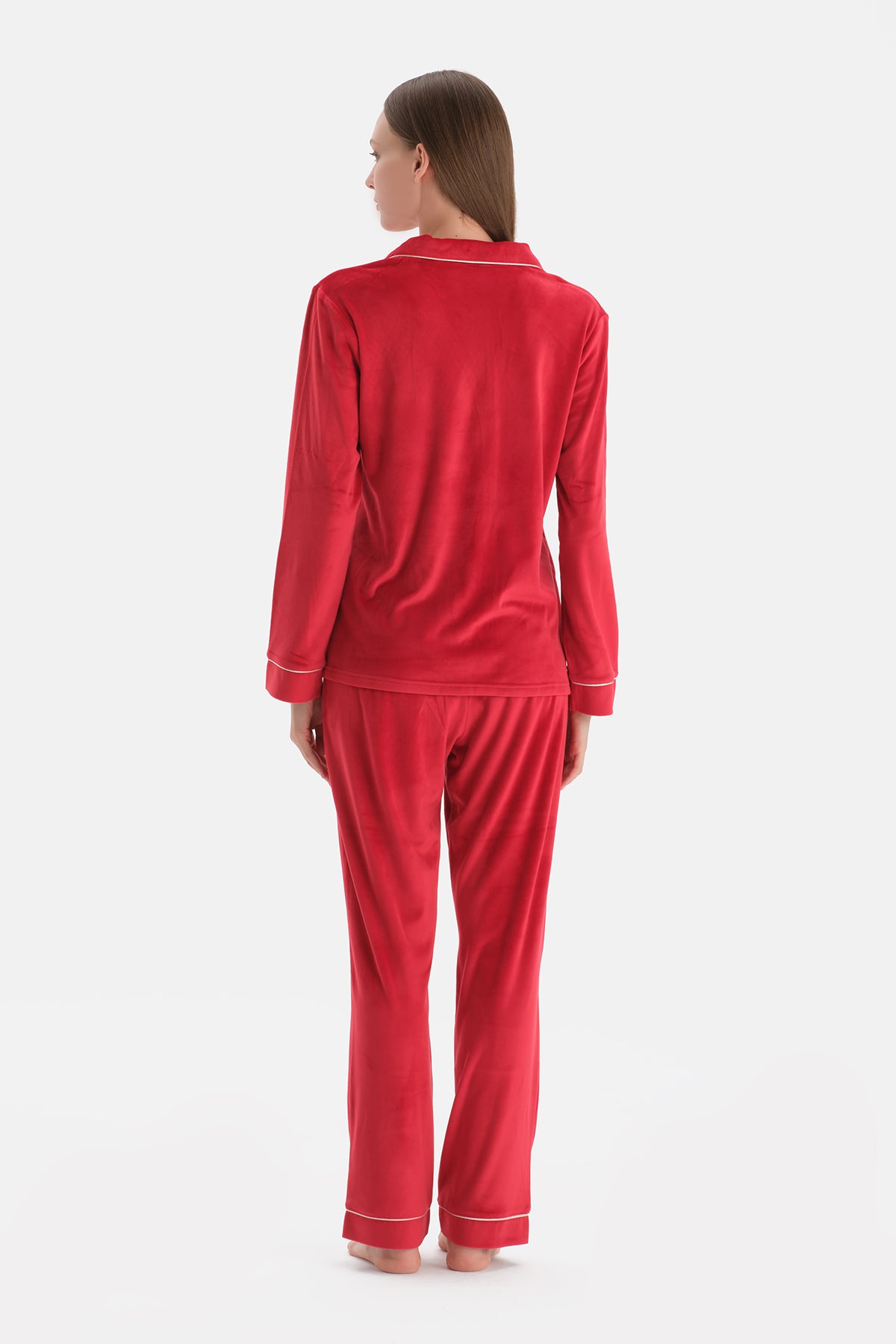 Kırmızı Biye Detaylı Kadife Gömlek Pantolon Pijama Takımı