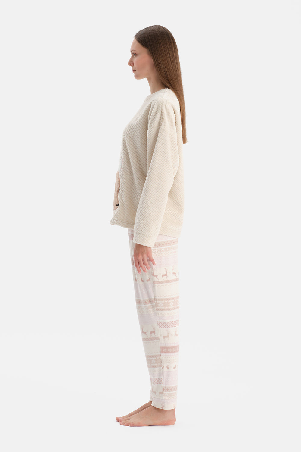 Ekru Geyikli Baskılı Tişört Pantolon Pijama Takımı