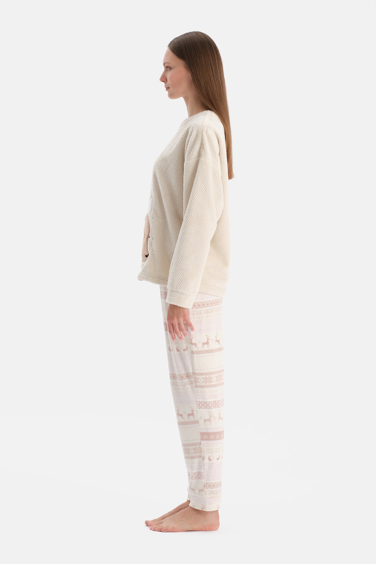 Ekru Geyikli Baskılı Tişört Pantolon Pijama Takımı
