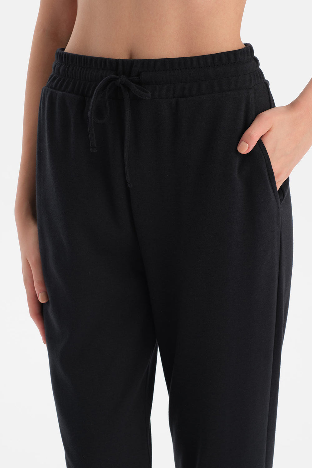 Siyah Bisiklet Yaka Jogger Paça Celliant Pijama Takımı