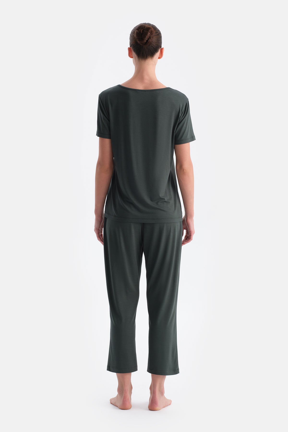 Koyu Yeşil V Yaka Dantel Detaylı Tişört Pantolon Takım