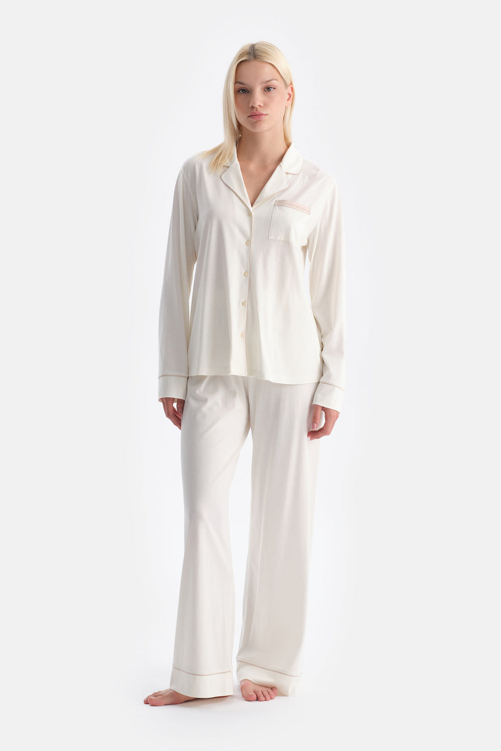 Ekru Saten Detaylı Gömlek Pantolon Takım