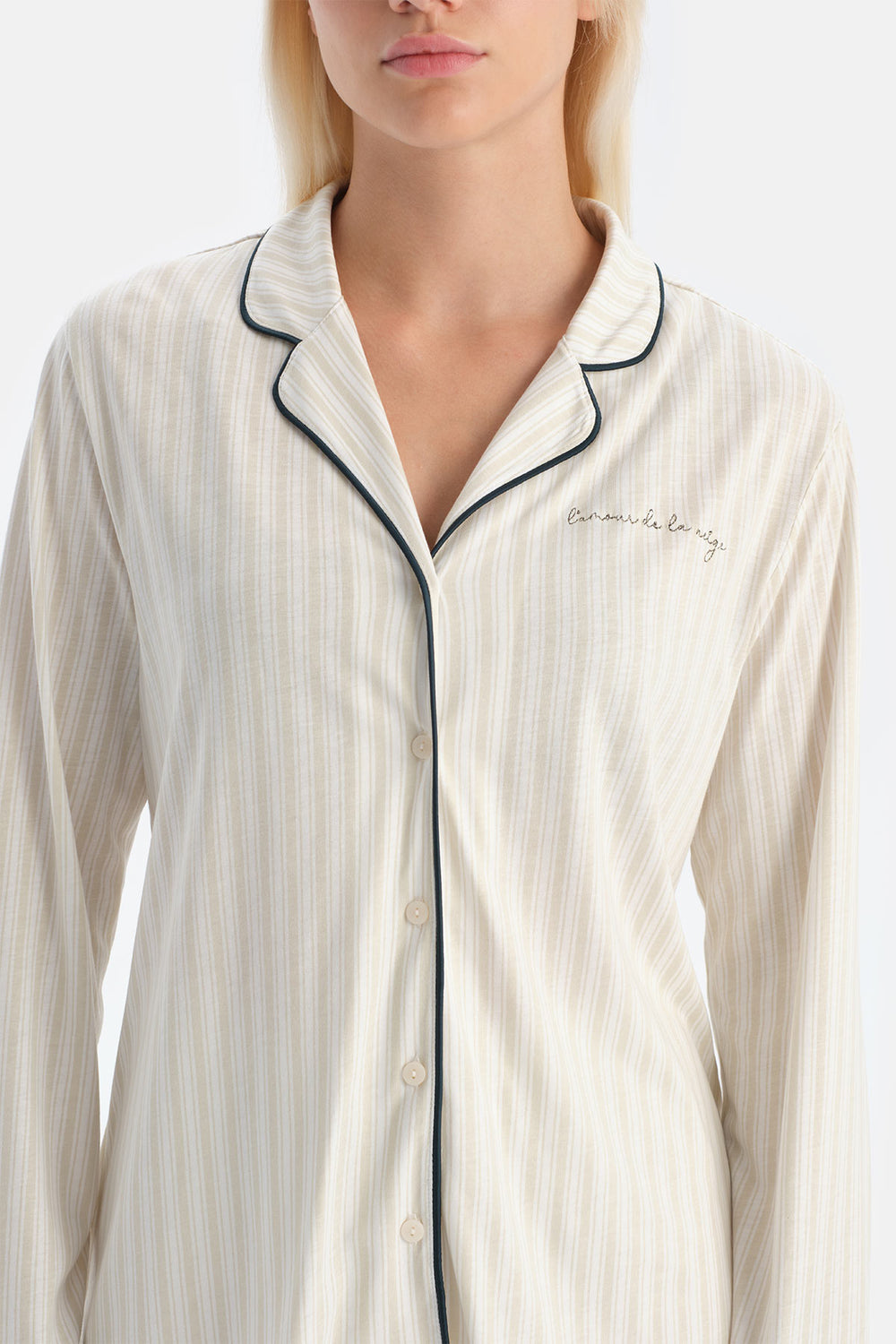 Açık Yeşil Çizgili Gömlek Pantolon Takım