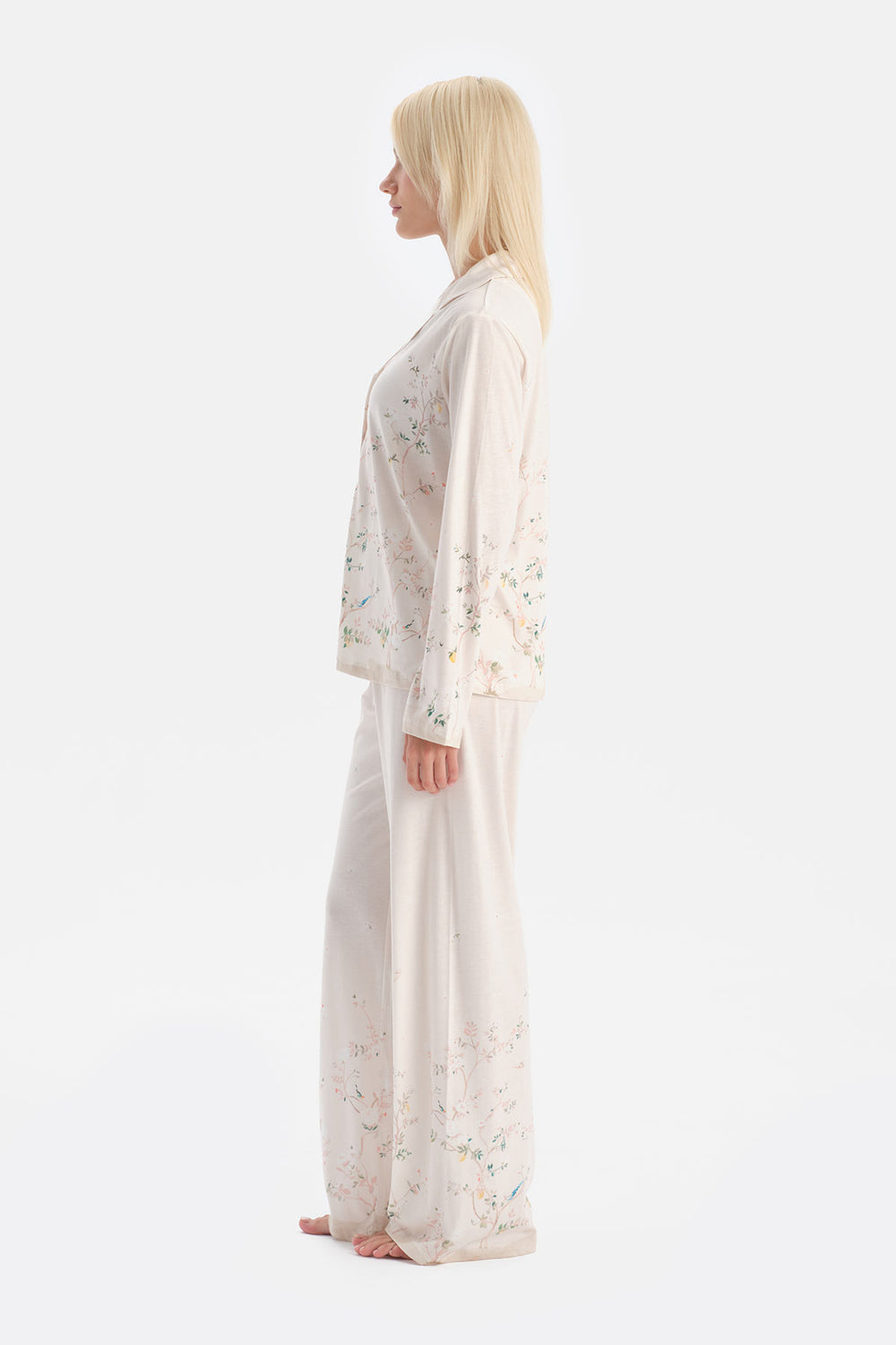 Ekru Çiçek Desenli Gömlek Pantolon Takım