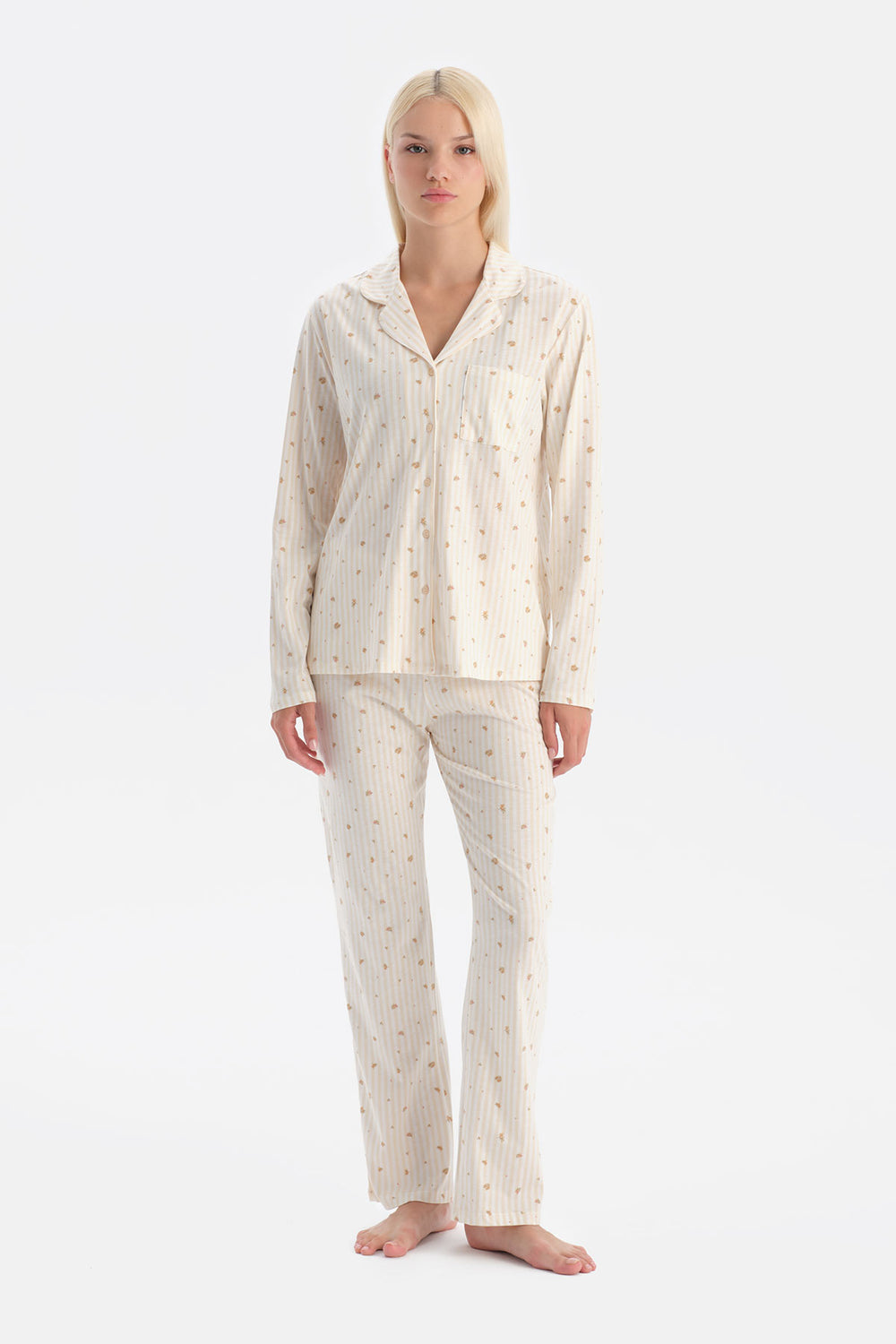 Ekru Çiçek Desenli Gömlek Pantolon Takım