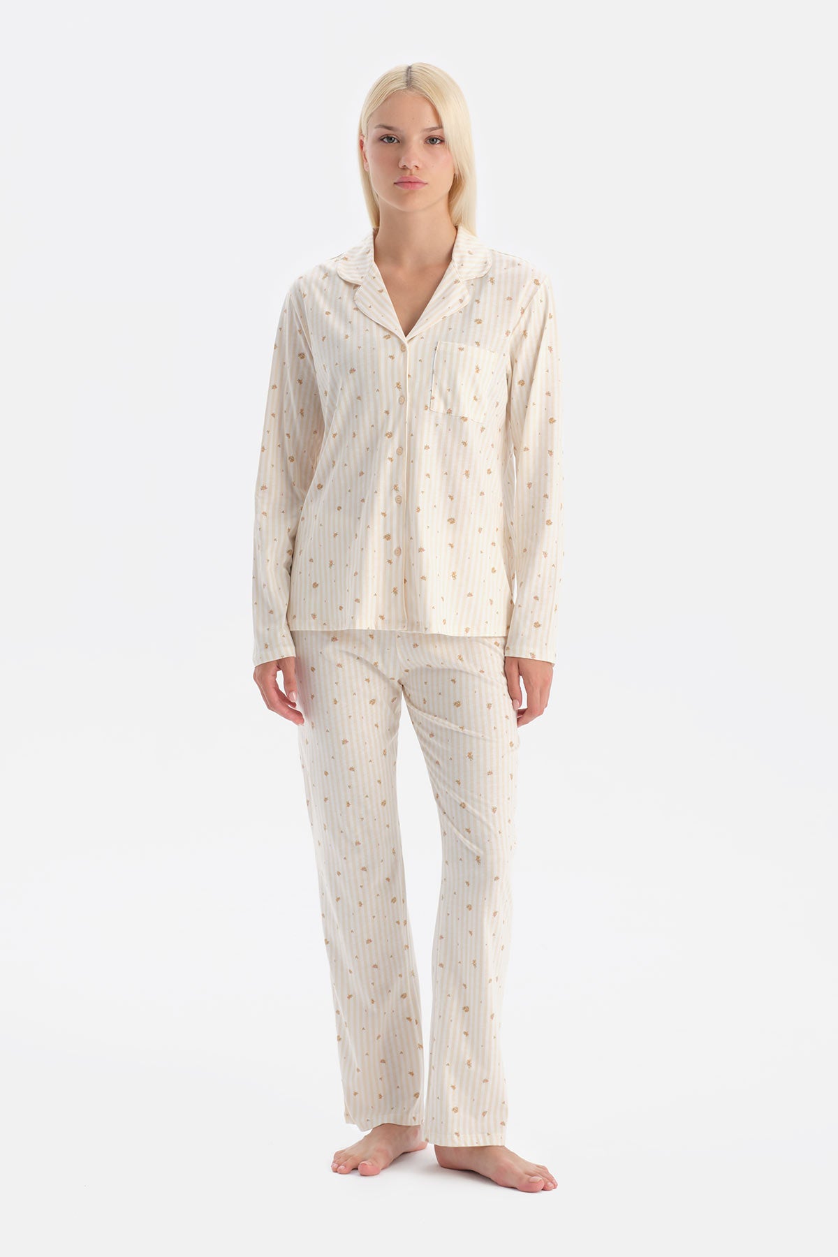 Ekru Çiçek Desenli Gömlek Pantolon Takım