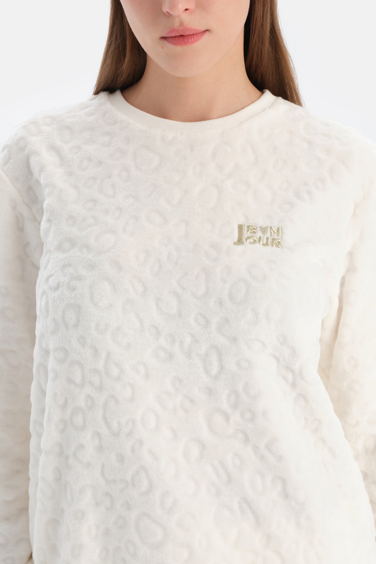 Ekru Leopar Desenli Kadife Tişört Pantolon Takım